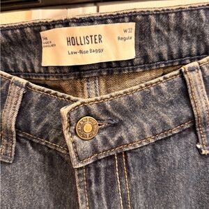 Hollister woman’s Blue Jeans